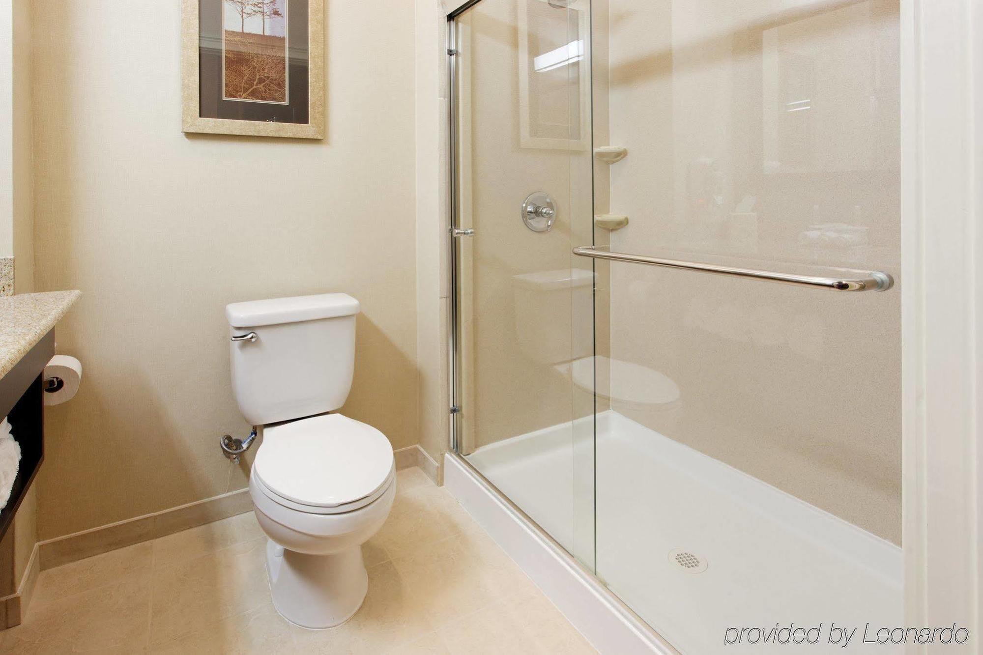 Holiday Inn Express Benicia By Ihg Oda fotoğraf